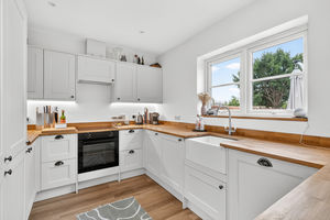 Photo 24- click for photo gallery